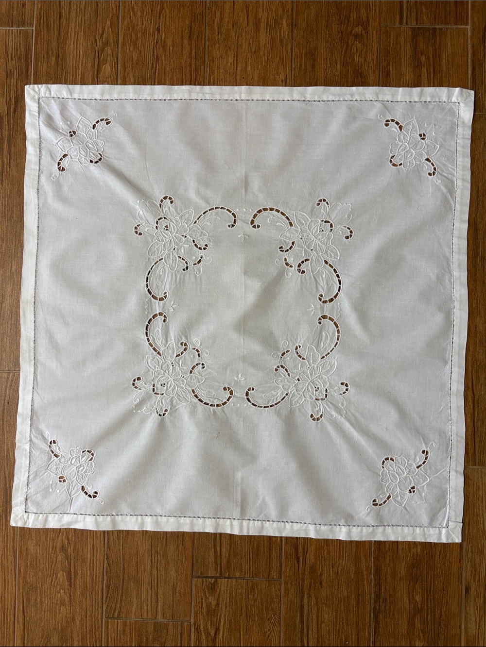 Classic White Cutwork Linen Tablecloth